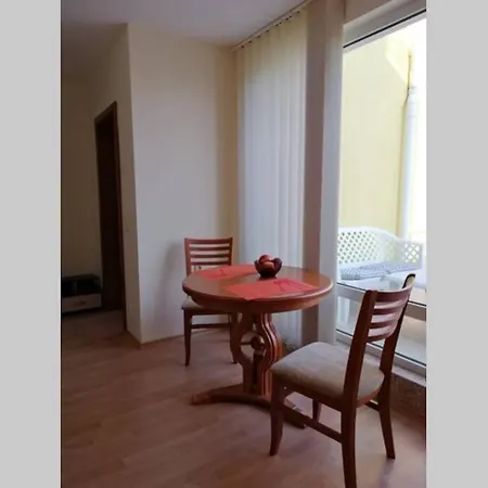 Apartmán Noks Spacious 1 Bed Flat Sunny Terrace 6 Min
