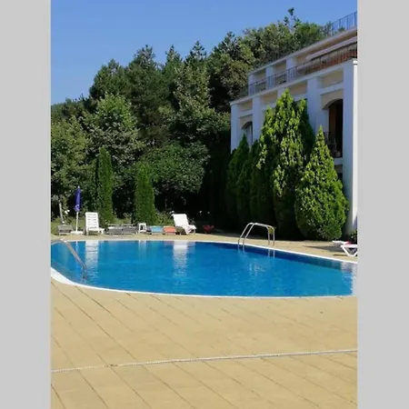 Noks Spacious 1 Bed Flat Sunny Terrace 6 Min Sveti Vlas