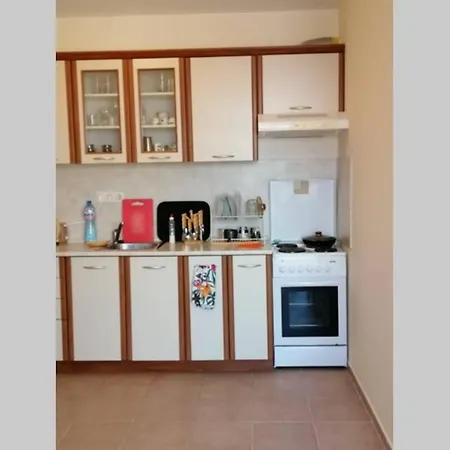 Noks Spacious 1 Bed Flat Sunny Terrace 6 Min Apartmán *