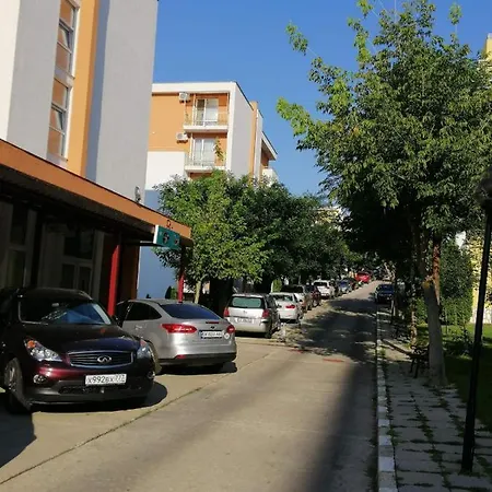 Apartmán Noks Spacious 1 Bed Flat Sunny Terrace 6 Min *